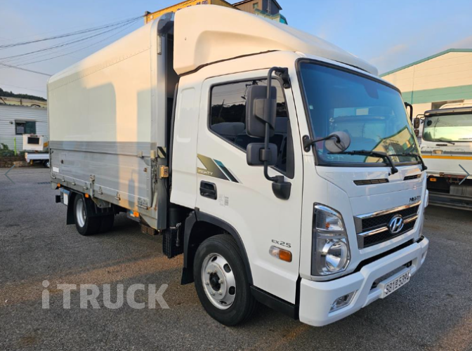 현대 올뉴마이티 2.5톤 윙바디 슈퍼캡 1