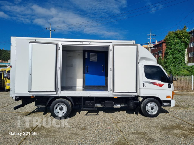 현대 마이티큐티 2.5톤 냉동탑 7