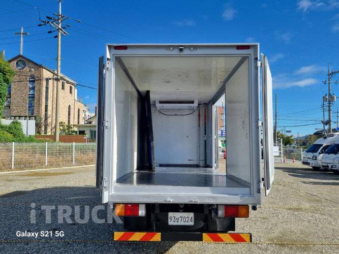 현대 마이티큐티 2.5톤 냉동탑 6