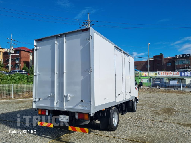 현대 마이티큐티 2.5톤 냉동탑 4