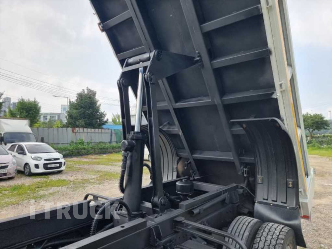 현대 메가트럭 화물덤프 5톤 11