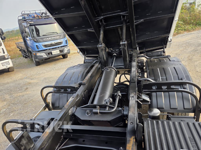 현대 올뉴마이티 화물덤프 15톤 9