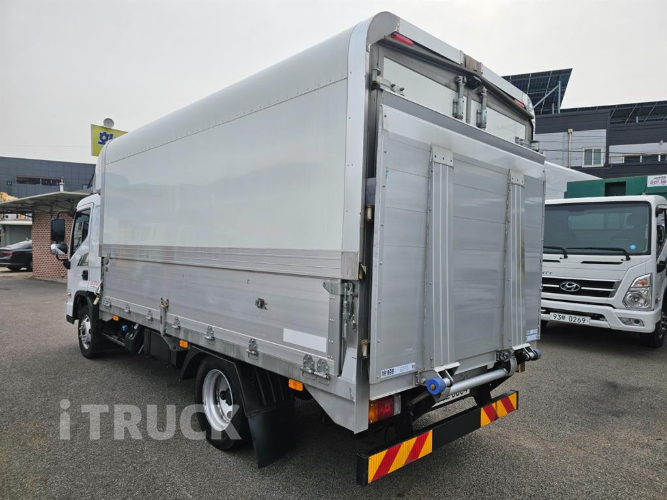 현대 올뉴마이티 2.5톤 윙바디 슈퍼캡 6