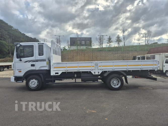 현대 메가트럭 250 단바리 카고 5톤 수동 4