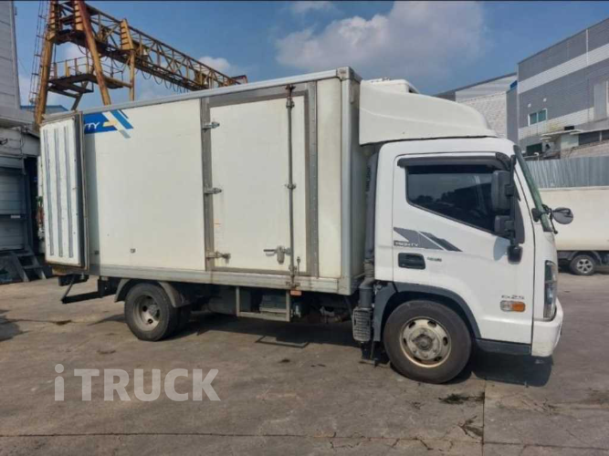 현대 올뉴마이티 2.5톤 냉동탑 8