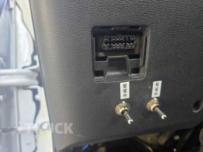 현대 살수차 올뉴마이티 스텐탱크 4,000L 수동 17