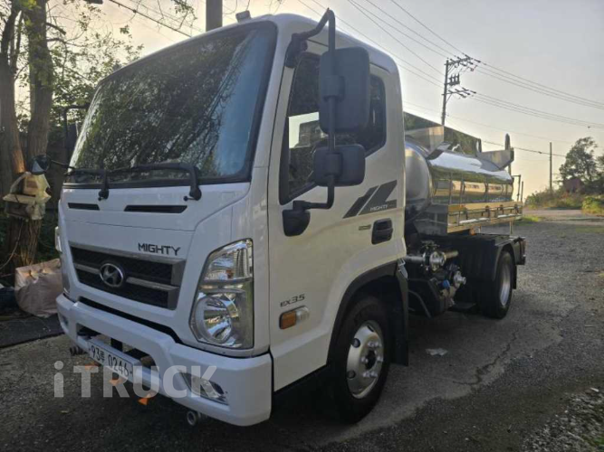 현대 살수차 올뉴마이티 스텐탱크 4,000L 수동 1