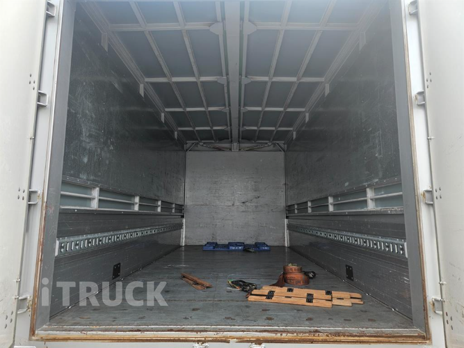 타타대우 더쎈 4톤 광폭 윙바디 데이캡(슈퍼캡, 킹캡) 7