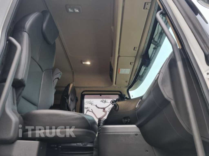 현대 엑시언트 암롤 540 24톤 오토 앞축 8