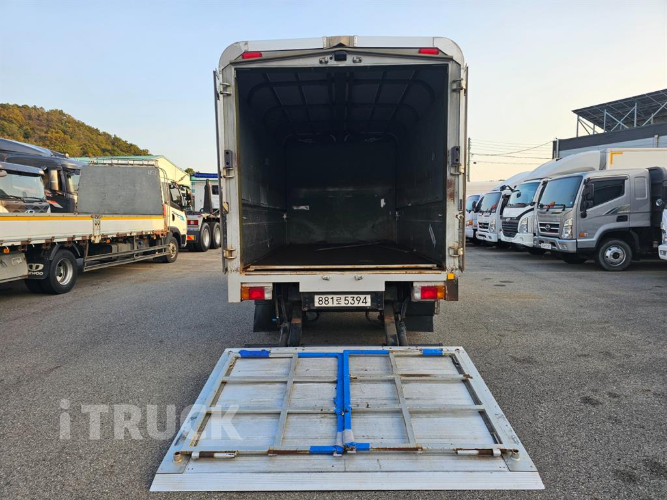 현대 올뉴마이티 2.5톤 윙바디 슈퍼캡 9