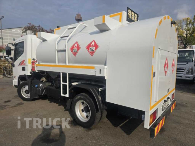 현대 탱크로리 올뉴마이티 철탱크 4,900L 수동 3