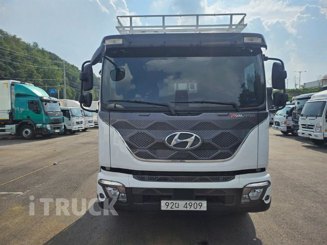 현대 파비스 300 후축 카고 8.5톤 오토 2