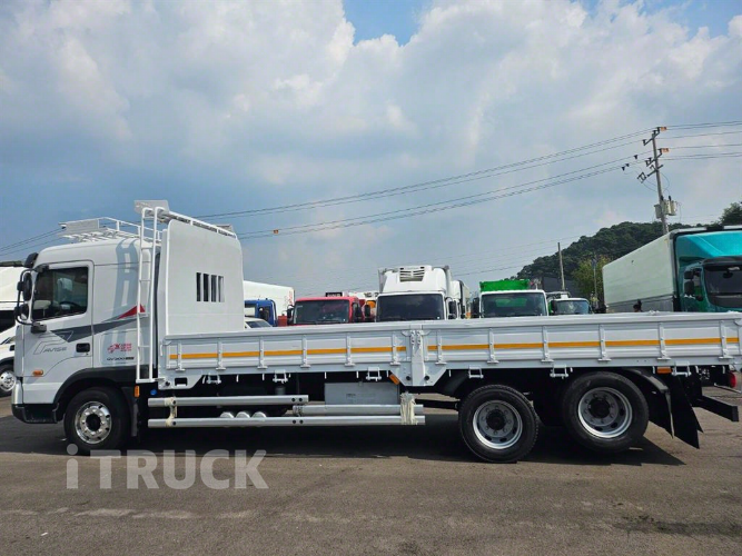 현대 파비스 300 후축 카고 8.5톤 오토 4