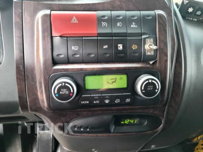 현대 메가트럭 280 단바리 윙바디 4.5톤 오토 8