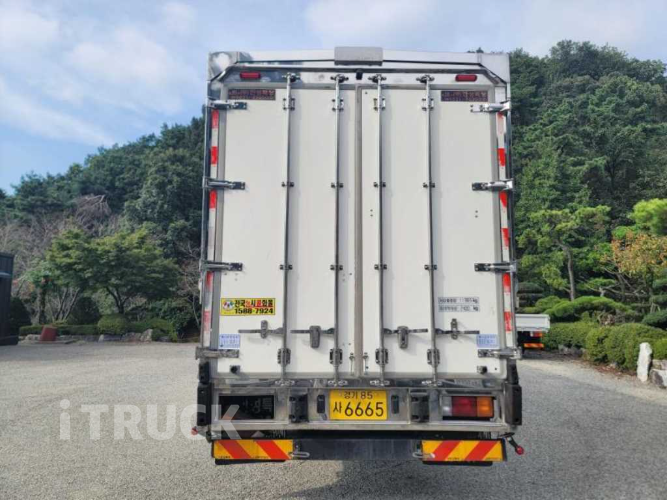 현대 메가트럭 280 후축 냉동윙 4.5톤 오토 6