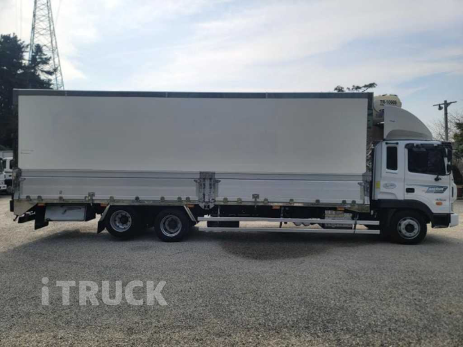 현대 메가트럭 280 후축 냉동윙 4.5톤 오토 4