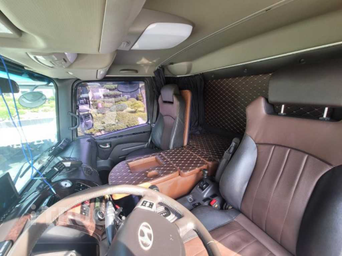 현대 메가트럭 280 후축 냉동윙 4.5톤 오토 12