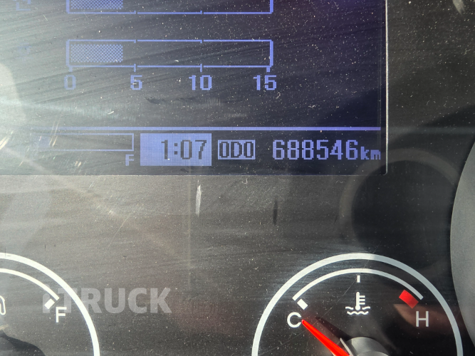 현대 메가트럭 280 후축 카고 8.5톤 수동 11