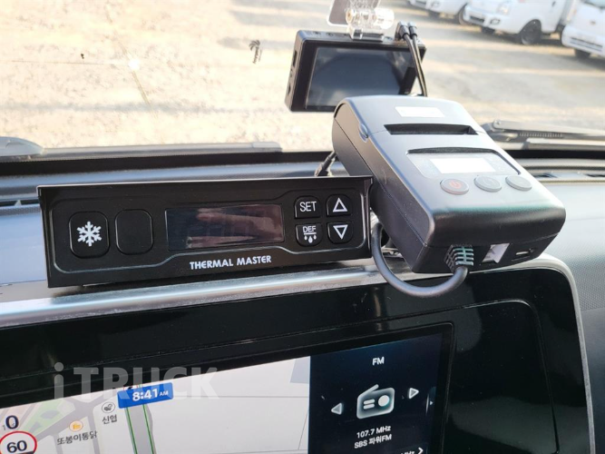 타타대우 더쎈 4톤 광폭 냉동탑 8