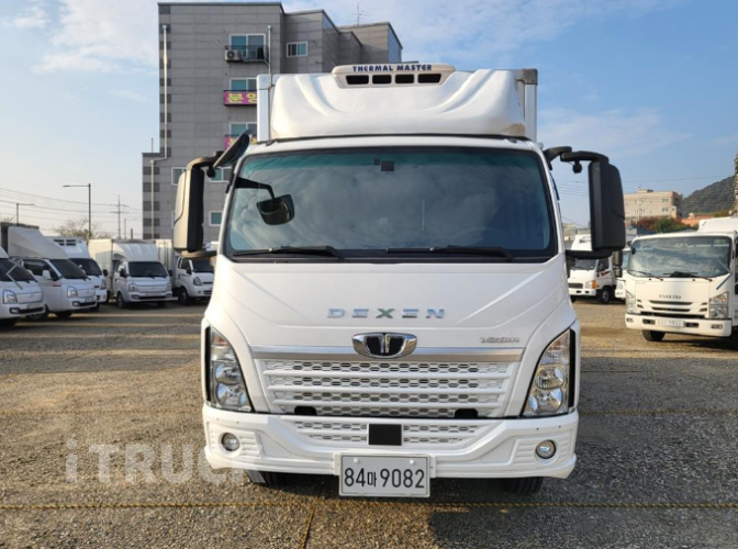 타타대우 더쎈 3.5톤 광폭 냉동탑 2