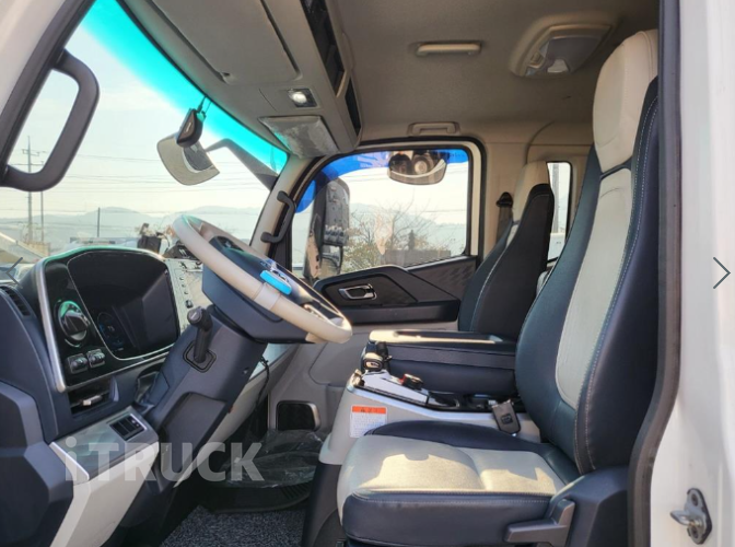 타타대우 더쎈 3.5톤 광폭 냉동탑 8