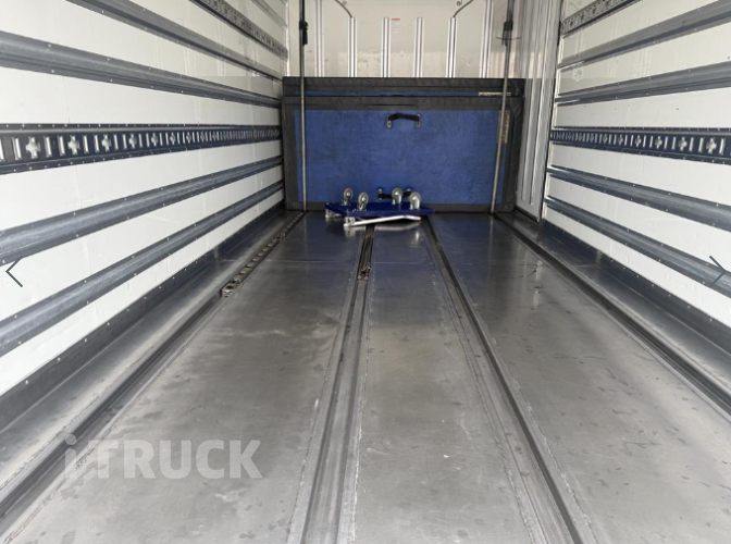 현대 올뉴마이티 3.5톤 광폭 냉동탑 9