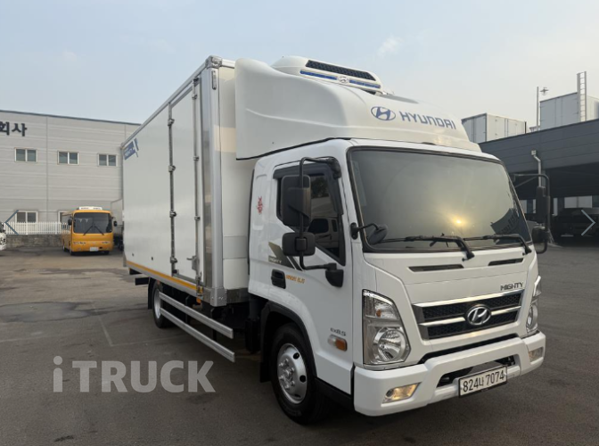 현대 올뉴마이티 3.5톤 광폭 냉동탑 2