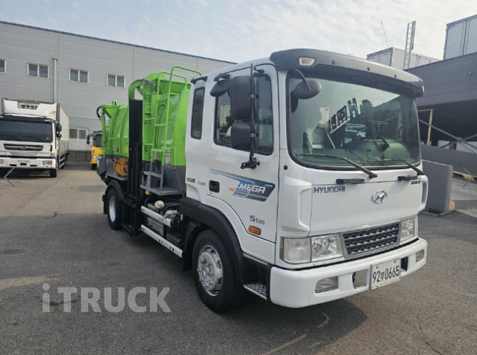 현대 음식물차 메가트럭 5톤 4