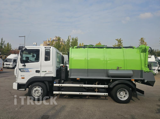 현대 음식물차 메가트럭 5톤 3