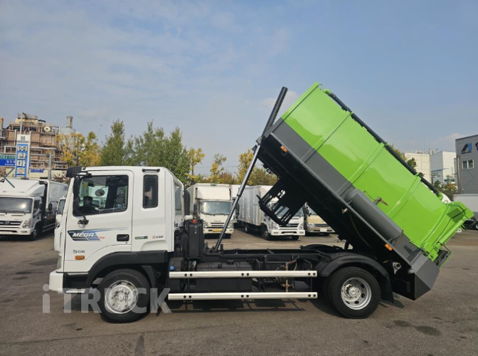 현대 음식물차 메가트럭 5톤 8