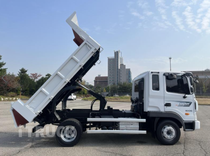 현대 메가트럭 화물덤프 5톤 8