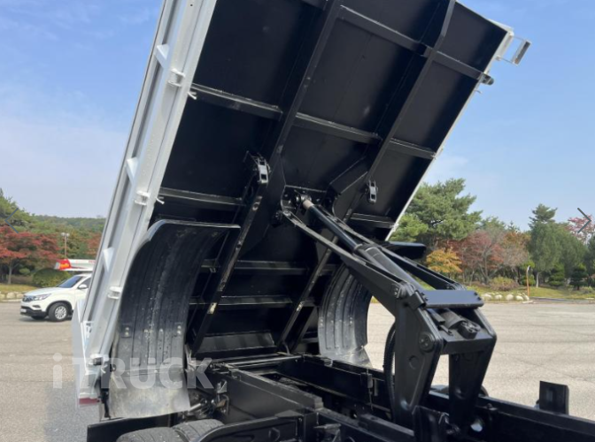 현대 메가트럭 화물덤프 5톤 12