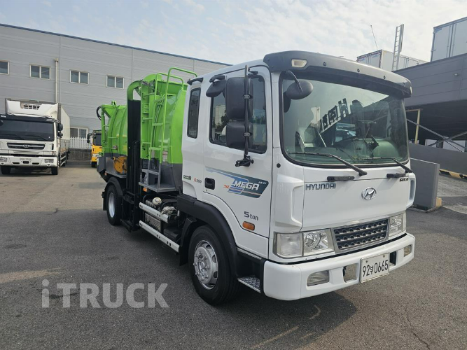 현대 음식물차 메가트럭 7.7톤 2