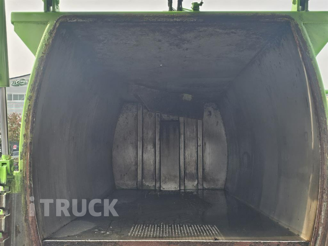 현대 음식물차 메가트럭 7.7톤 11