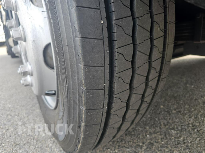 현대 음식물차 메가트럭 7.7톤 15