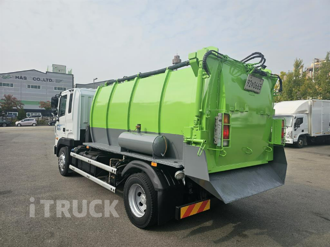 현대 음식물차 메가트럭 7.7톤 5