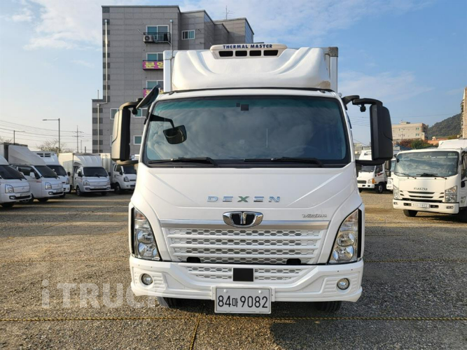 타타대우 더쎈 4톤 광폭 냉동탑 1