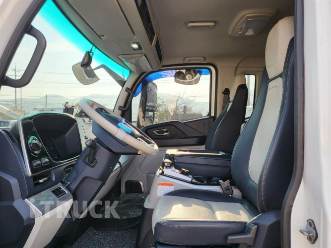 타타대우 더쎈 4톤 광폭 냉동탑 6