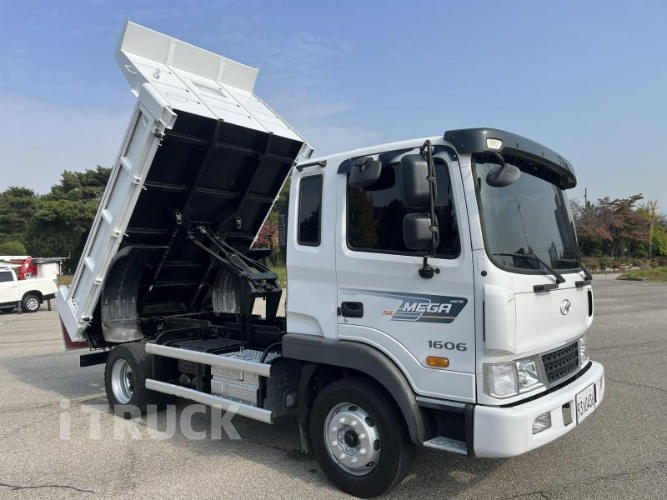 현대 메가트럭 화물덤프 4.5톤 2