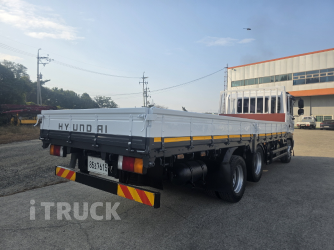 현대 메가트럭 280 앞축 카고 7.5톤 수동 4