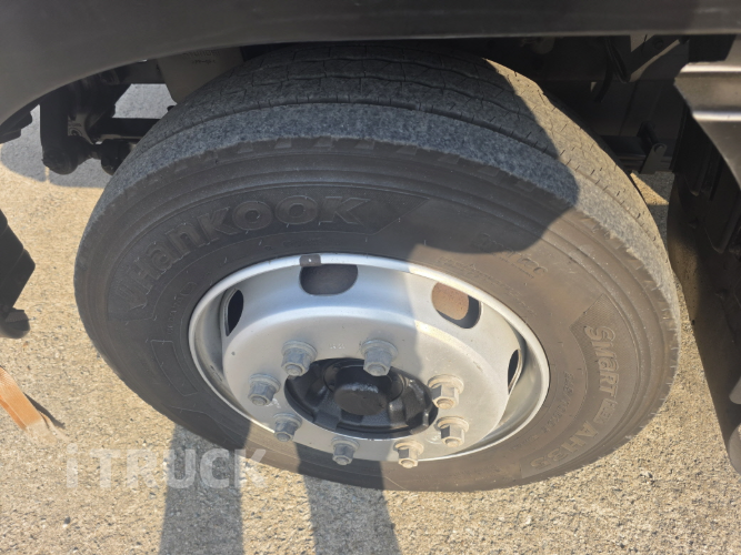 현대 메가트럭 280 앞축 카고 7.5톤 수동 6