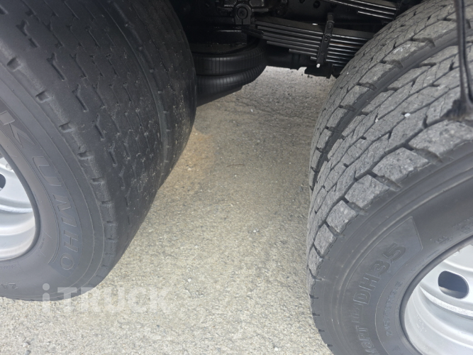 현대 메가트럭 280 앞축 카고 7.5톤 수동 7