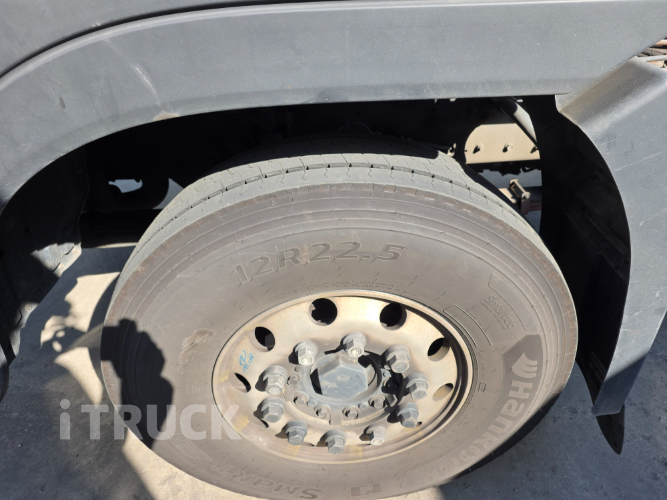 현대 트라고 25톤 9