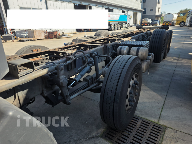 현대 트라고 25톤 8