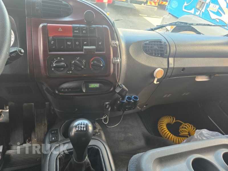 현대 메가트럭 250 단바리 윙바디 4.5톤 수동 10