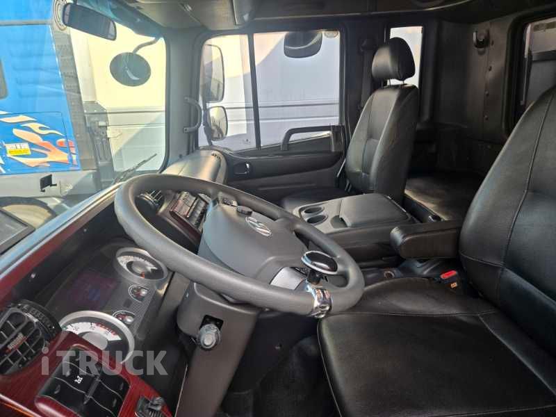 현대 메가트럭 250 단바리 윙바디 4.5톤 수동 9