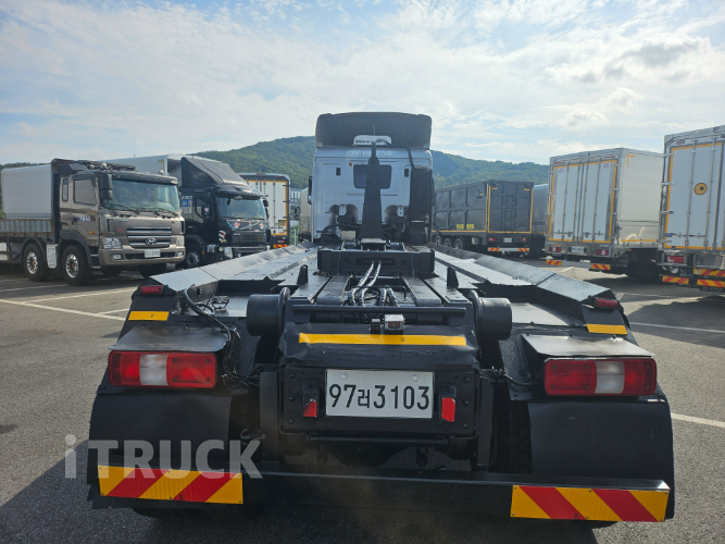 현대 엑시언트 암롤 540 21.1톤 오토 앞축 4