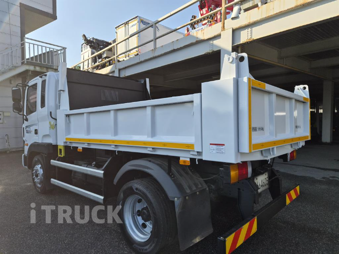 현대 메가트럭 화물덤프 5톤 4