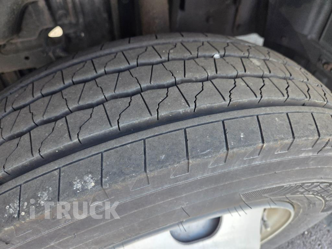 현대 올뉴마이티 2.5톤 익스하이탑 일반캡 13