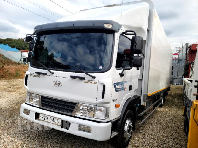 현대 메가트럭 280 단바리 냉동윙 4.5톤 오토 3